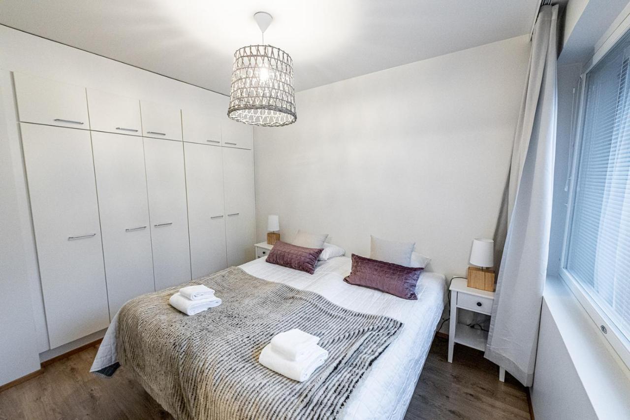 Sleepwell Rio- Tyynimeri With Private Sauna And Parking Appartement Helsinki